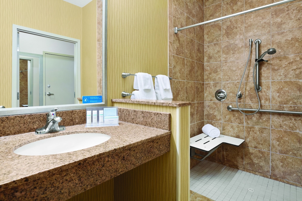 Hampton Inn Denver Nw Westminster 16/38