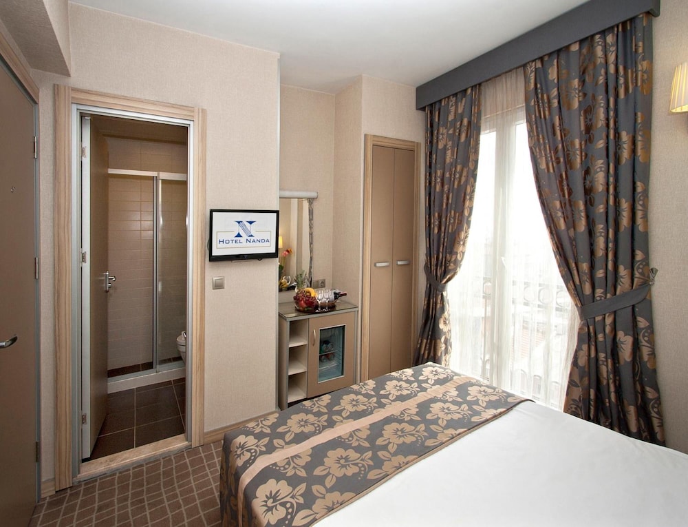 Nanda Hotel 16/63