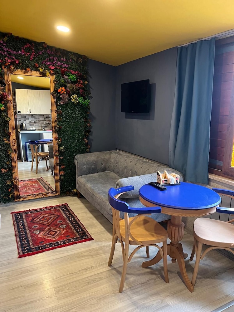 Marvel Suites - Adults Only 28/40