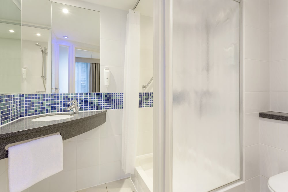 Holiday Inn Express Edinburgh City Centre 62/62