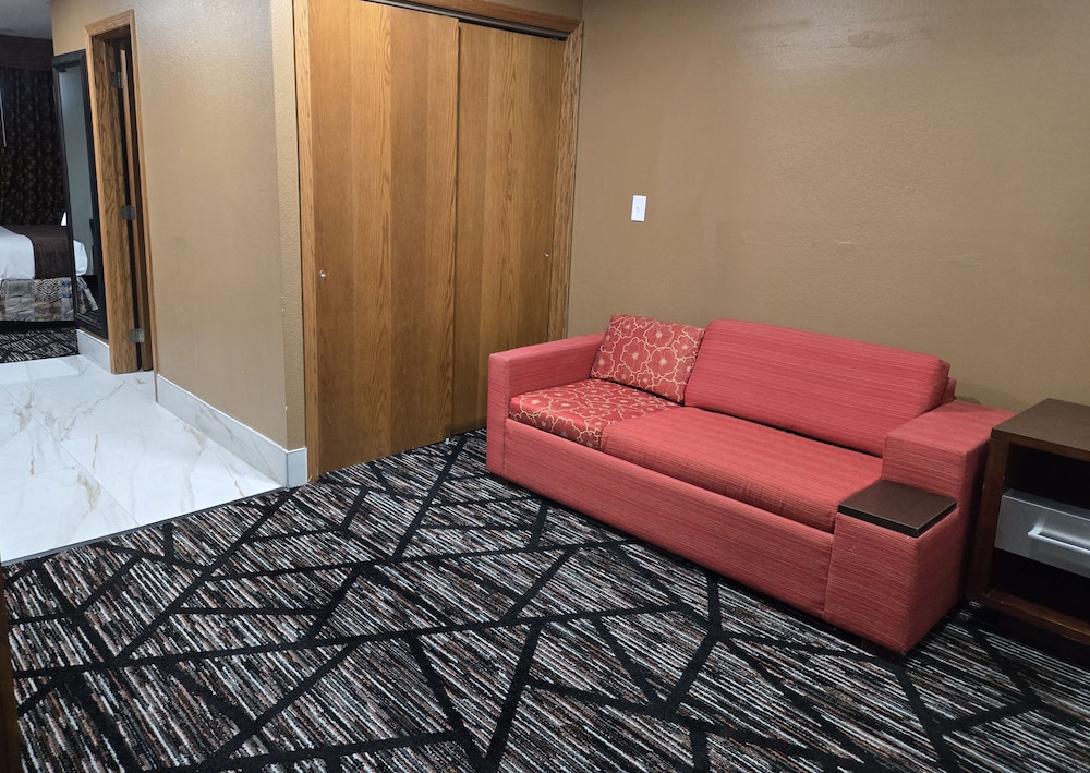 Town House Extended Stay Hotel Downtown 47/64