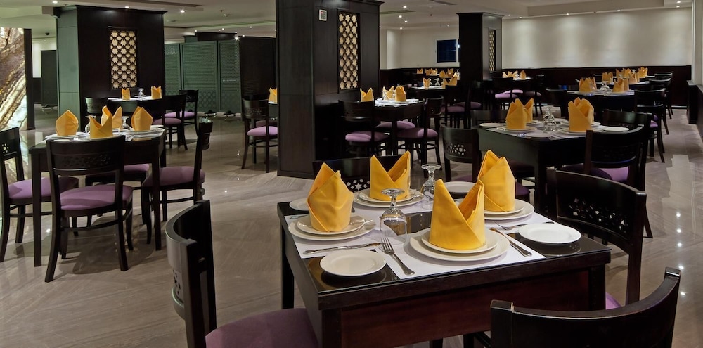 فندق ديار الحمراء(Dyar Al Hamra Hotel) 21/26