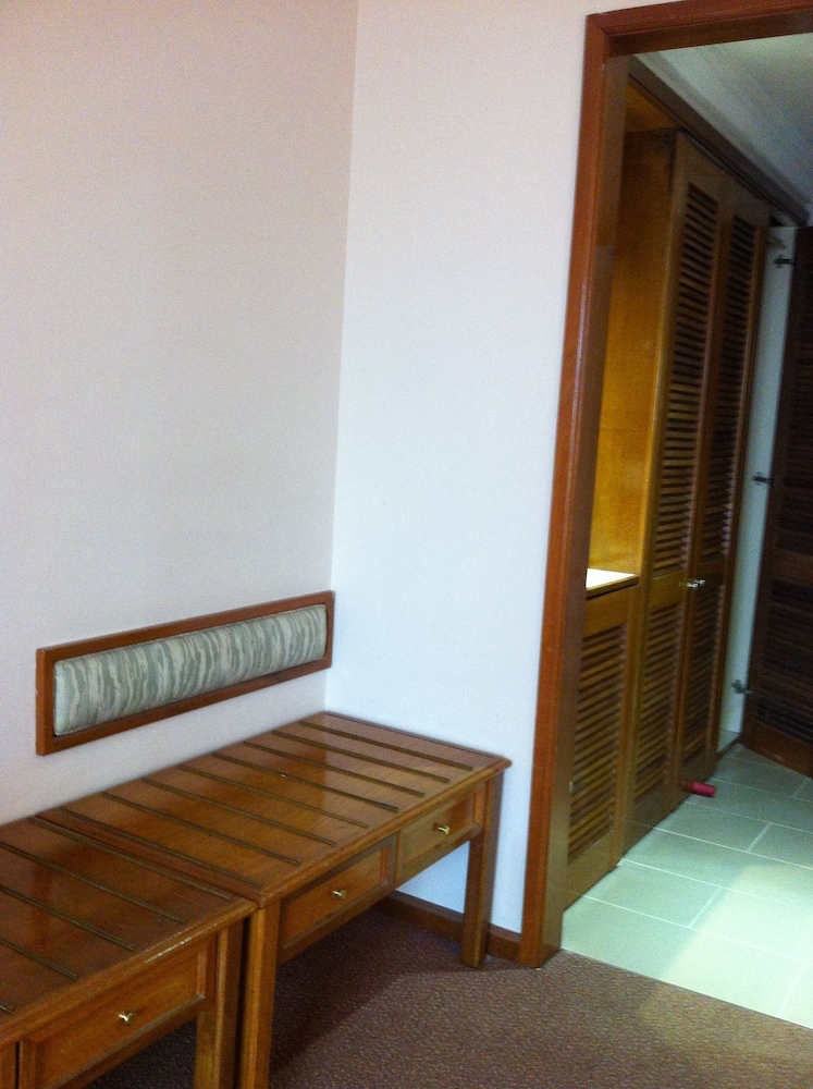 Kingwood Inn Kuching 22/28