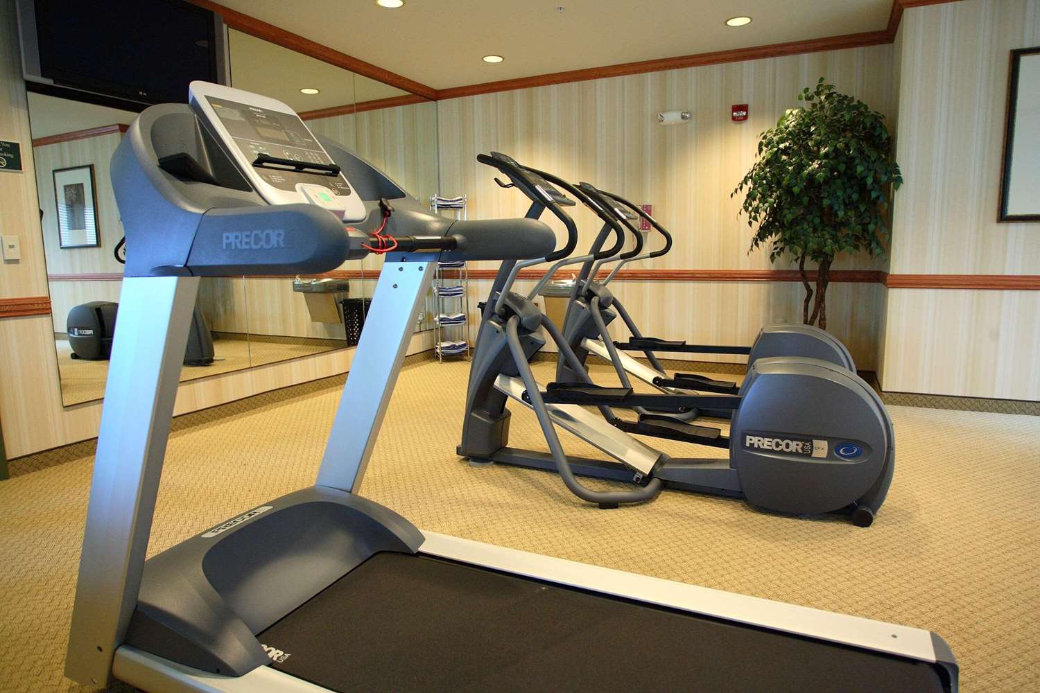 Country Inn and Suites by Radisson, Grand Forks, ND 11/15