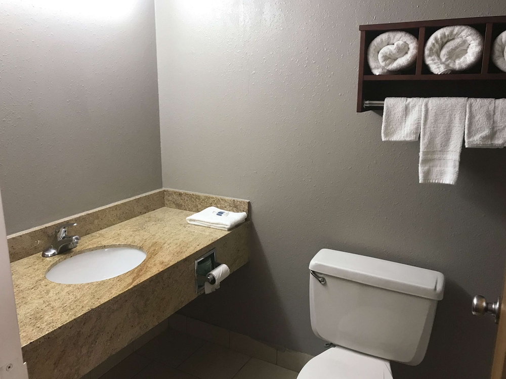 Studio 6 Suites Tupelo MS North 17/37