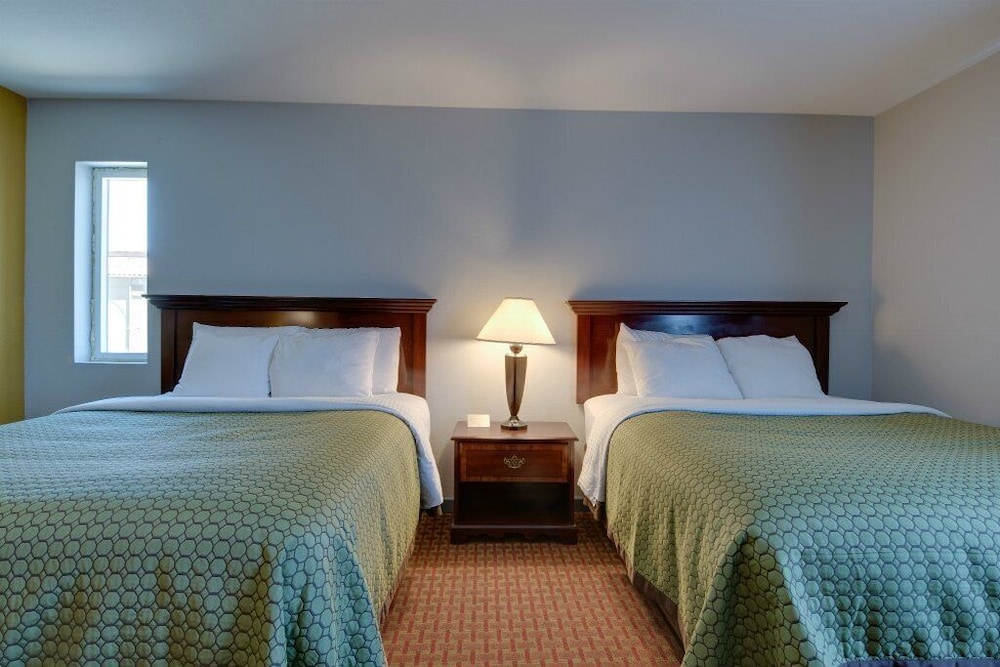 Americas Best Value Inn Hayward 27/57