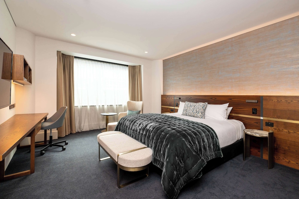 ELITE, KING BED