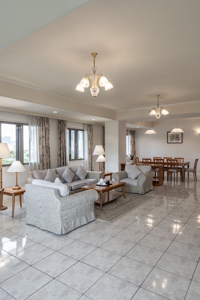 Garden View Court Serviced Apartments 31/50