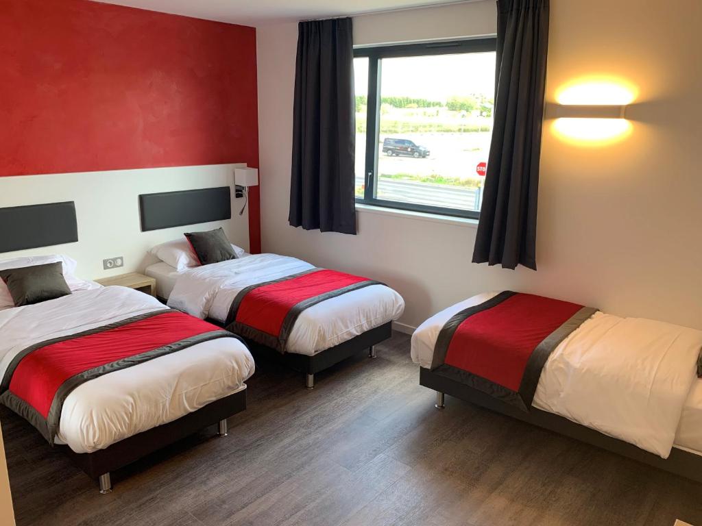 Triple Room