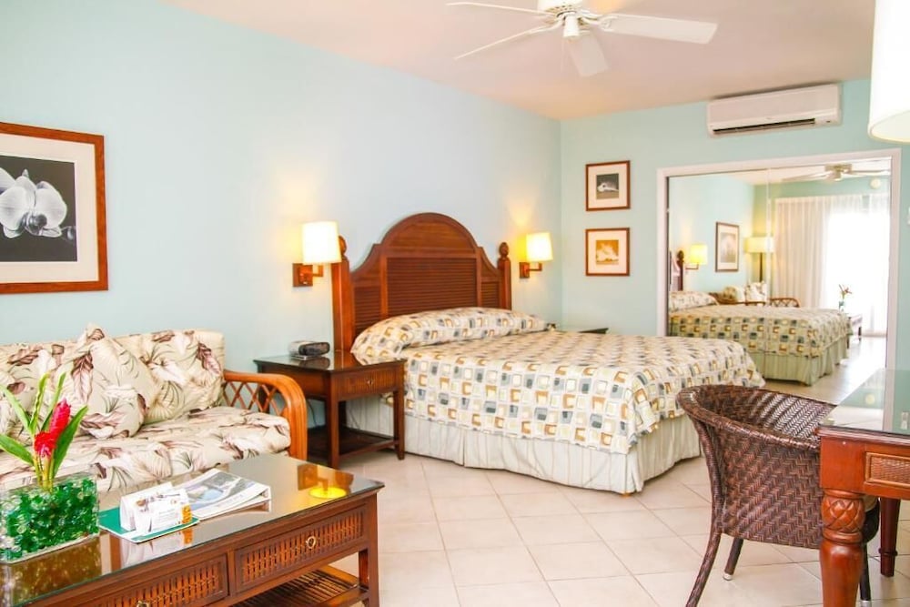 TRADE WINDS HOTEL 47/69