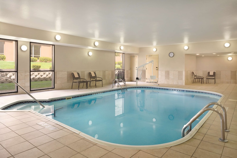 Hampton Inn Ontario/Mansfield 1/27