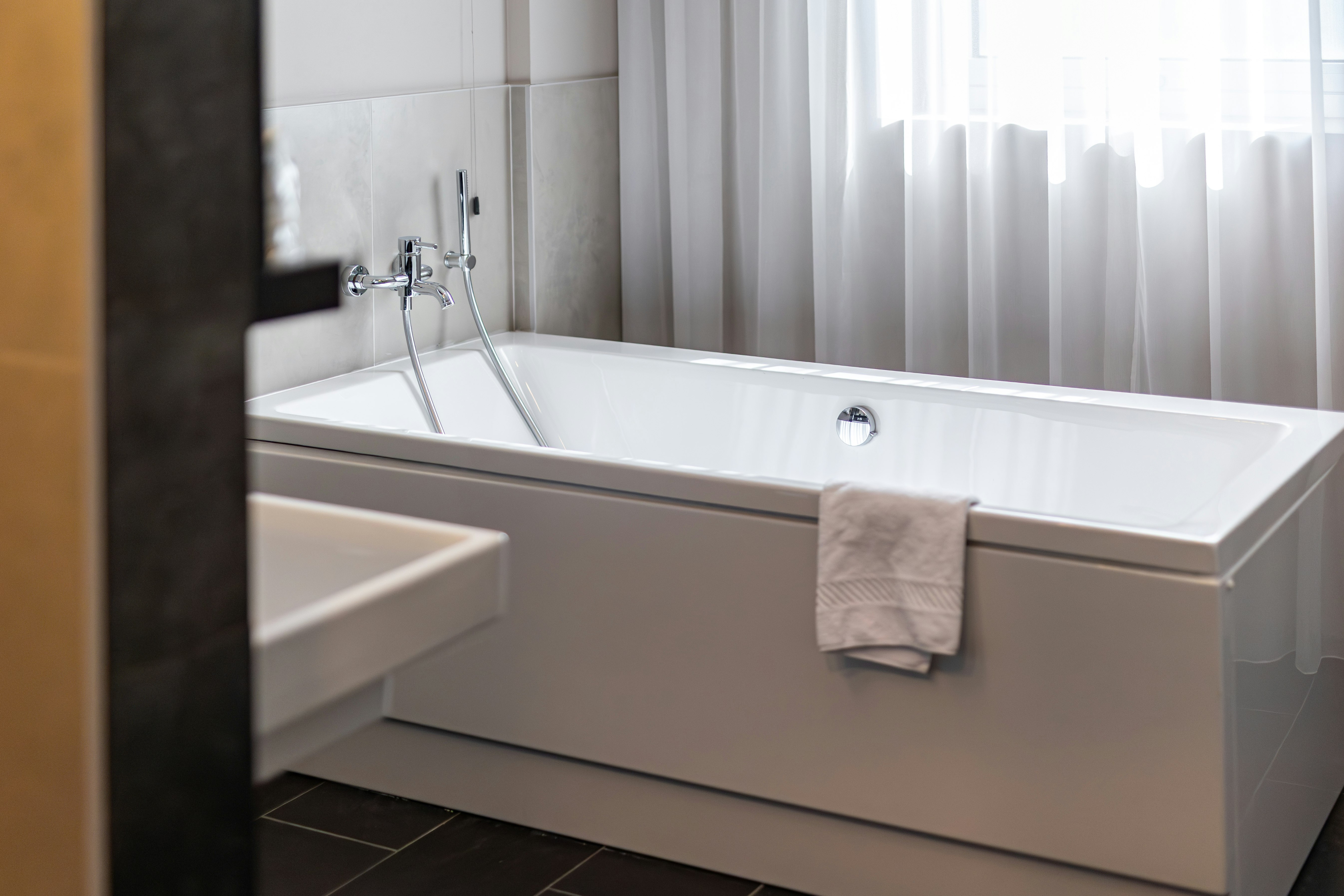 H2C HOTEL MILANOFIORI 48/50