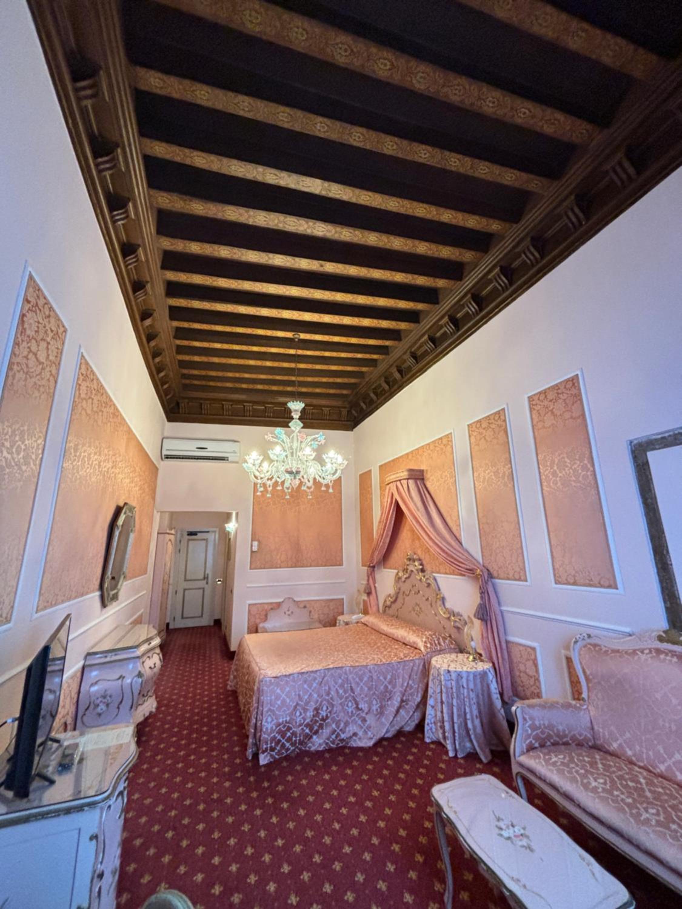 Junior Suite, Grand Canal View, Balcony