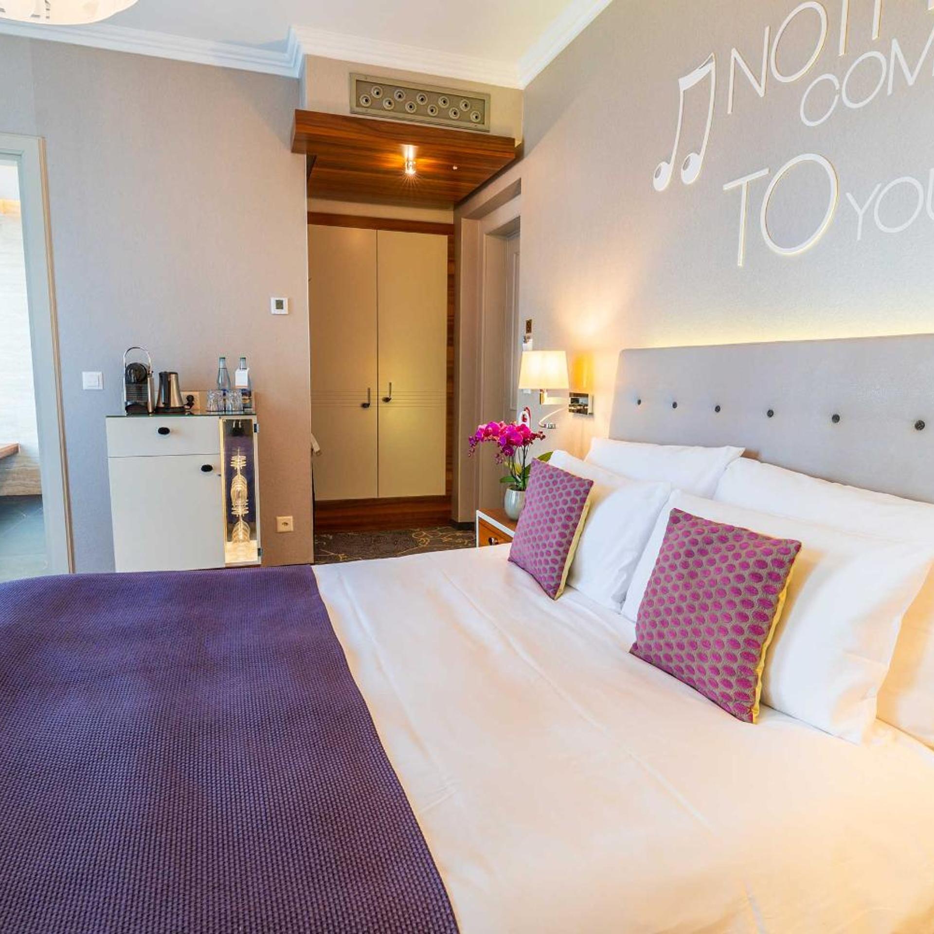 Style, Double Bed, City View