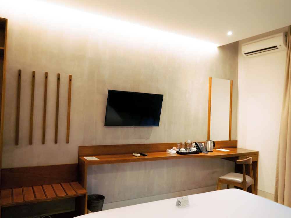 Kambaniru Beach Hotel and Resort 34/49
