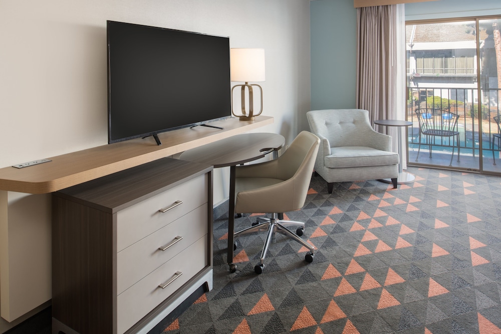 Holiday Inn Portland Columbia Riverfront An Ihg Hotel 33/53