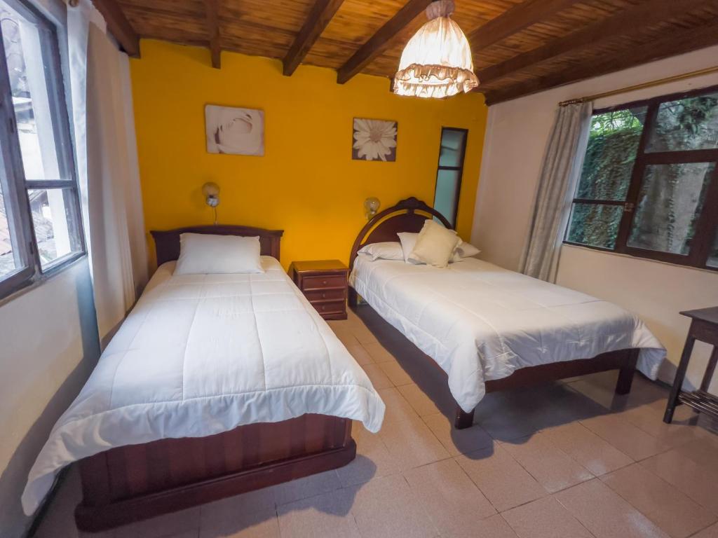 2 Bedrooms, Chalet