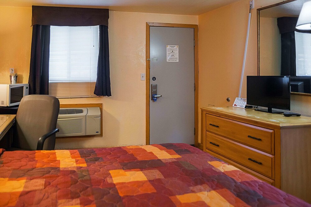 Rodeway Inn Buffalo, WY 29/38