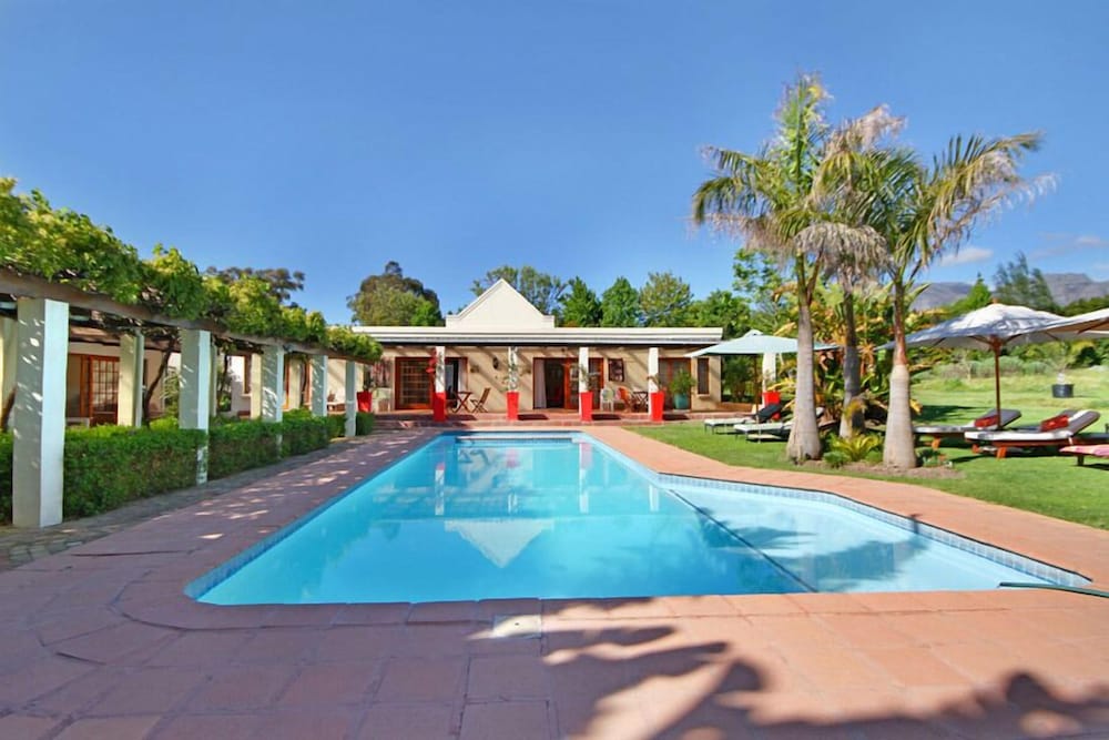 Kleinbosch Lodge 38/45