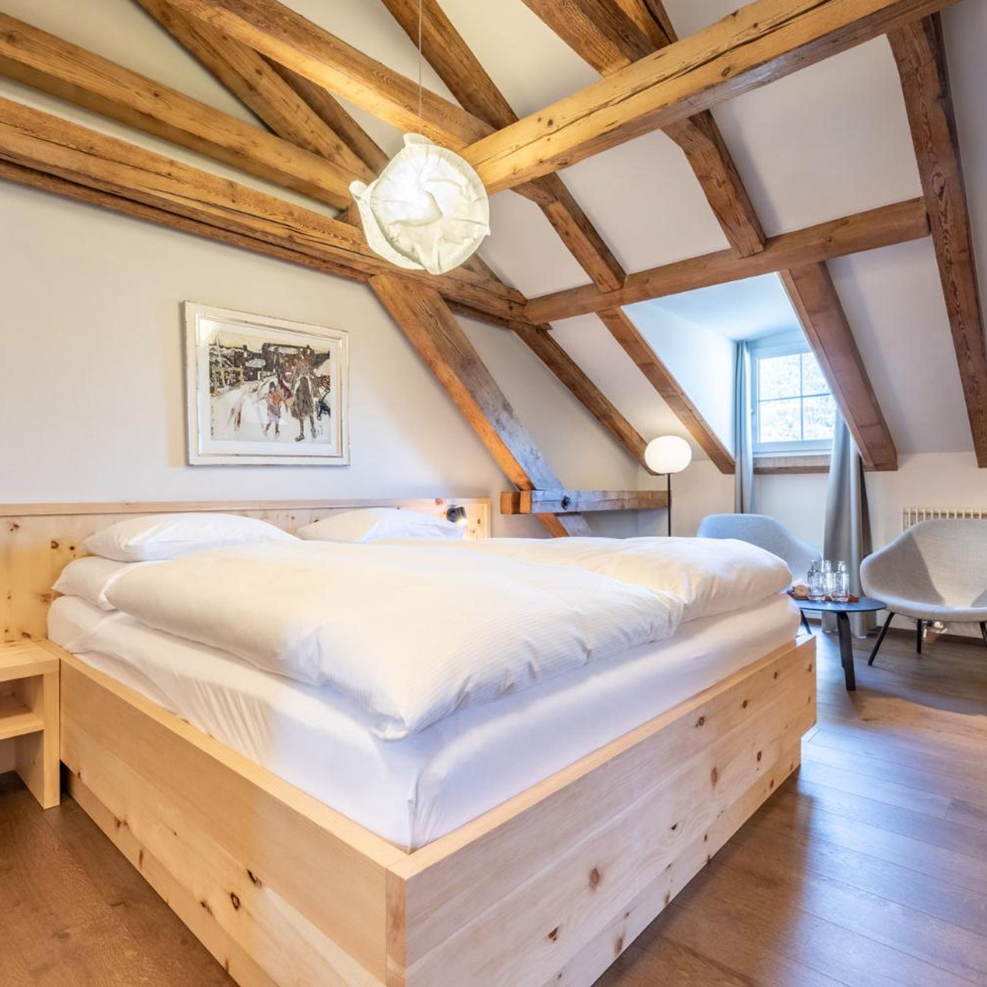 Business, Twin Beds