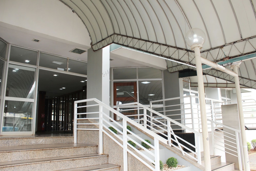 Days Inn by Wyndham Uberlandia 63/67