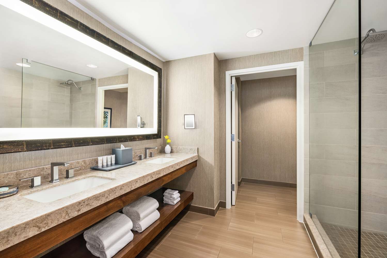 1 Bedroom, Deluxe, Suite, King Bed