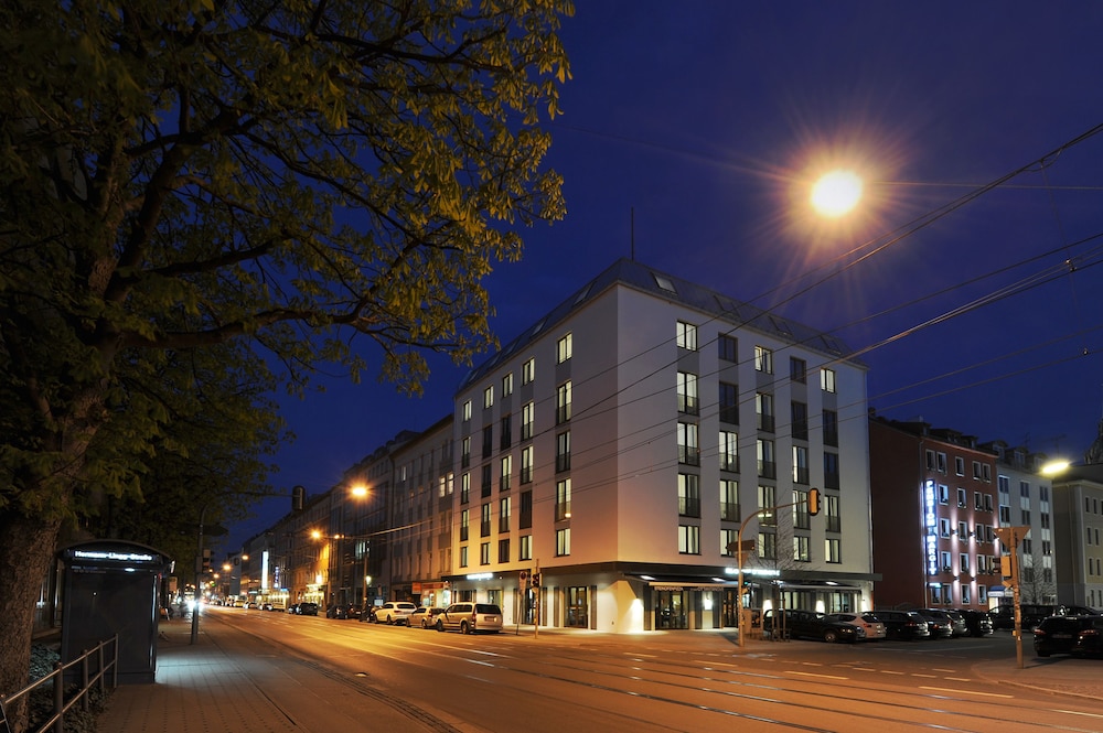 Bayer 89 Vi Vadi Hotel 2/51