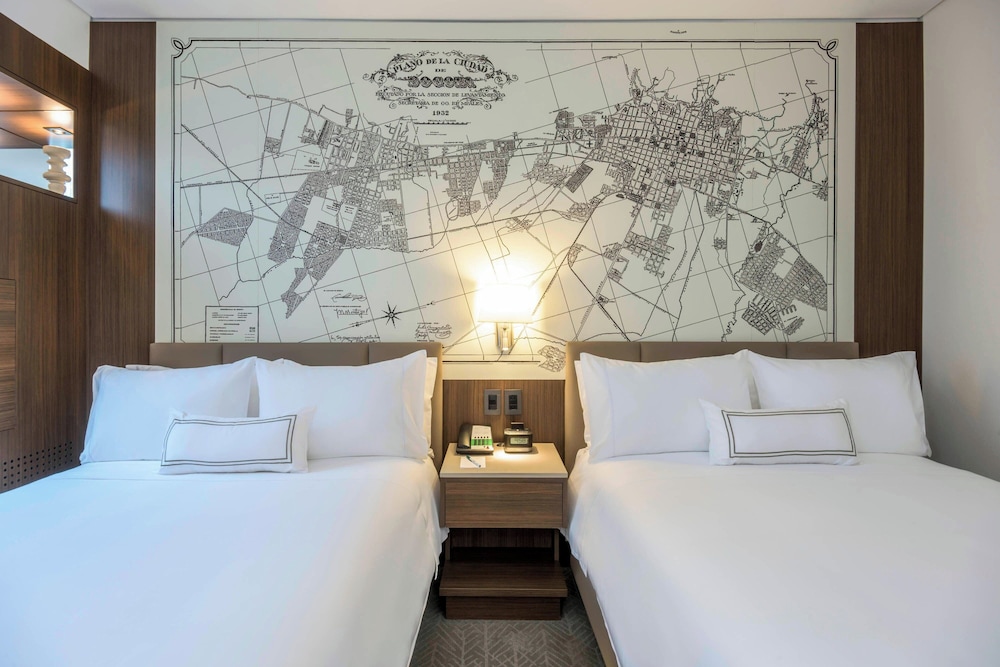 Superior, Twin Beds, Courtyard By Marriott Bogota Airport 2/6