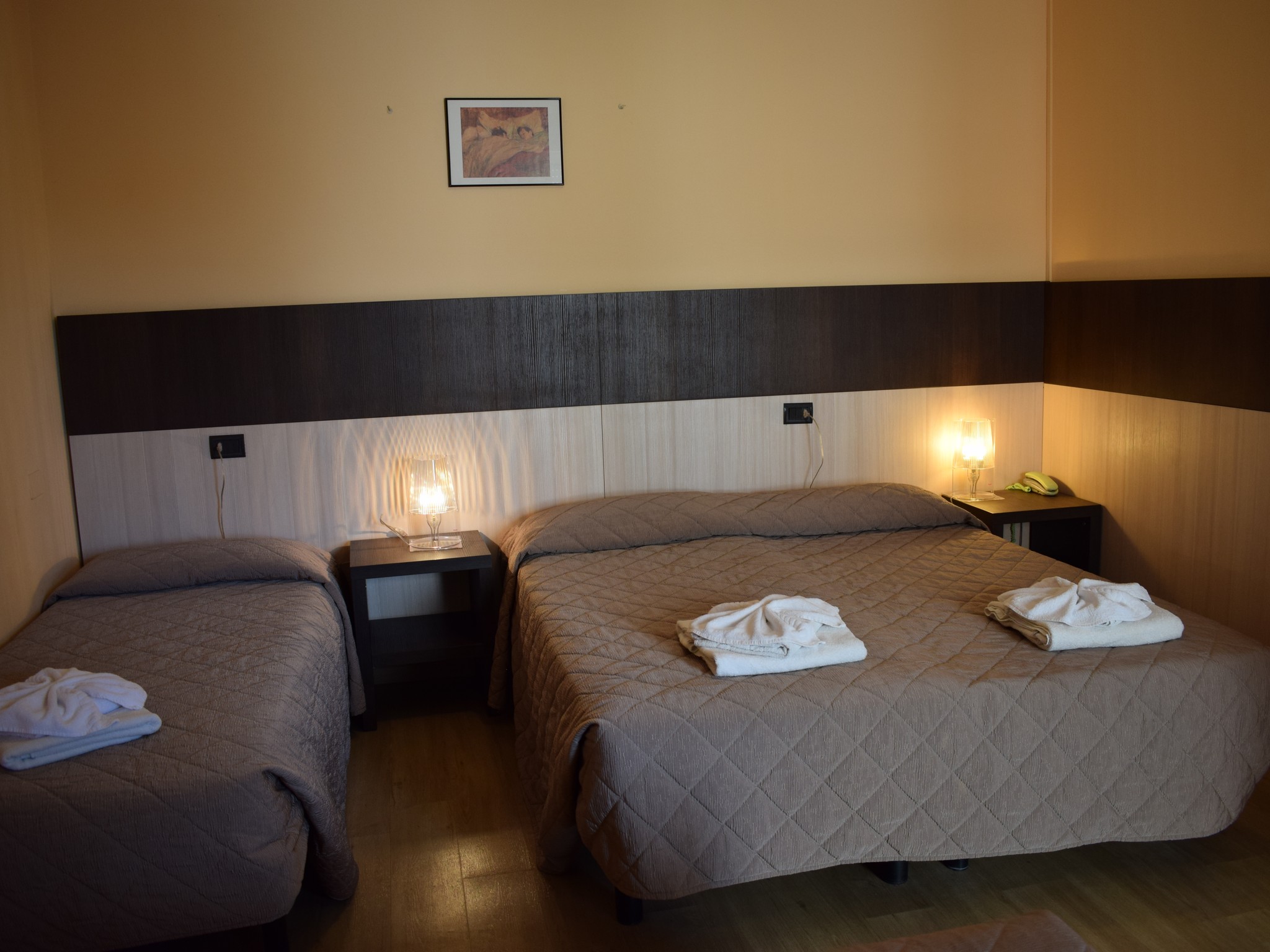 ROOM, TRIPLE