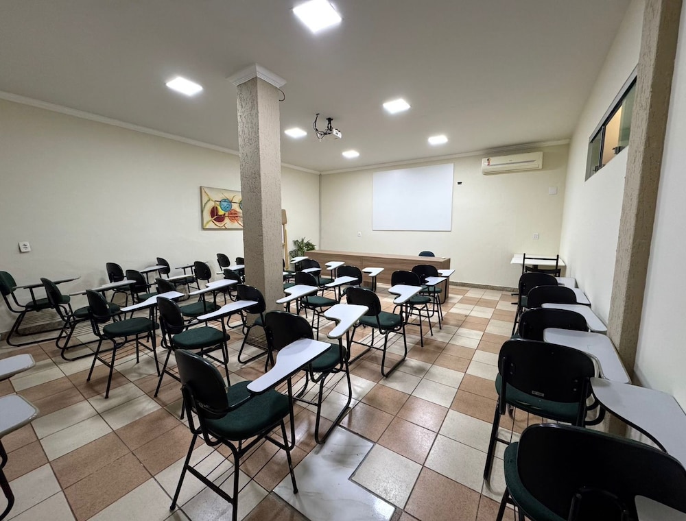 Domus Hotel Veneza 41/51