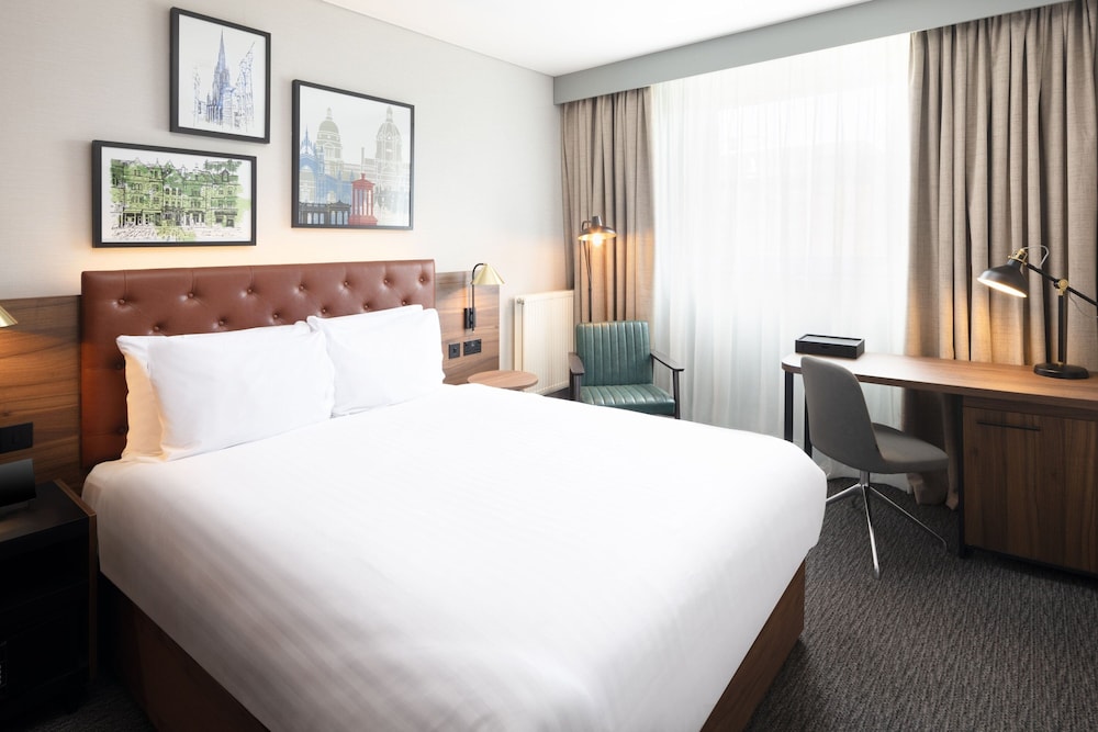 Four Points by Sheraton Edinburgh 26/56