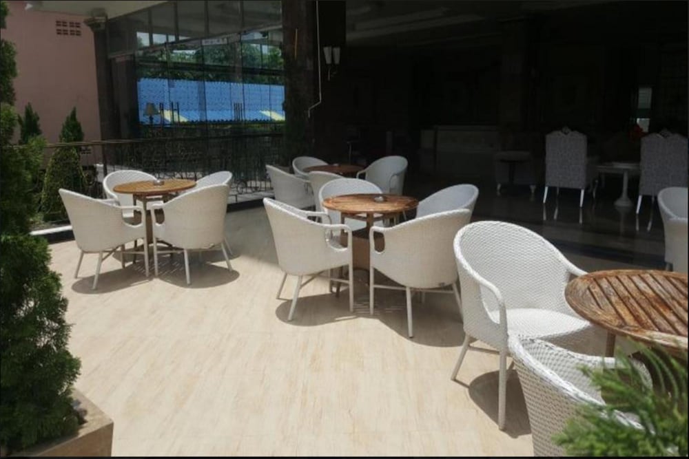 Lk Noble Suite 19/26