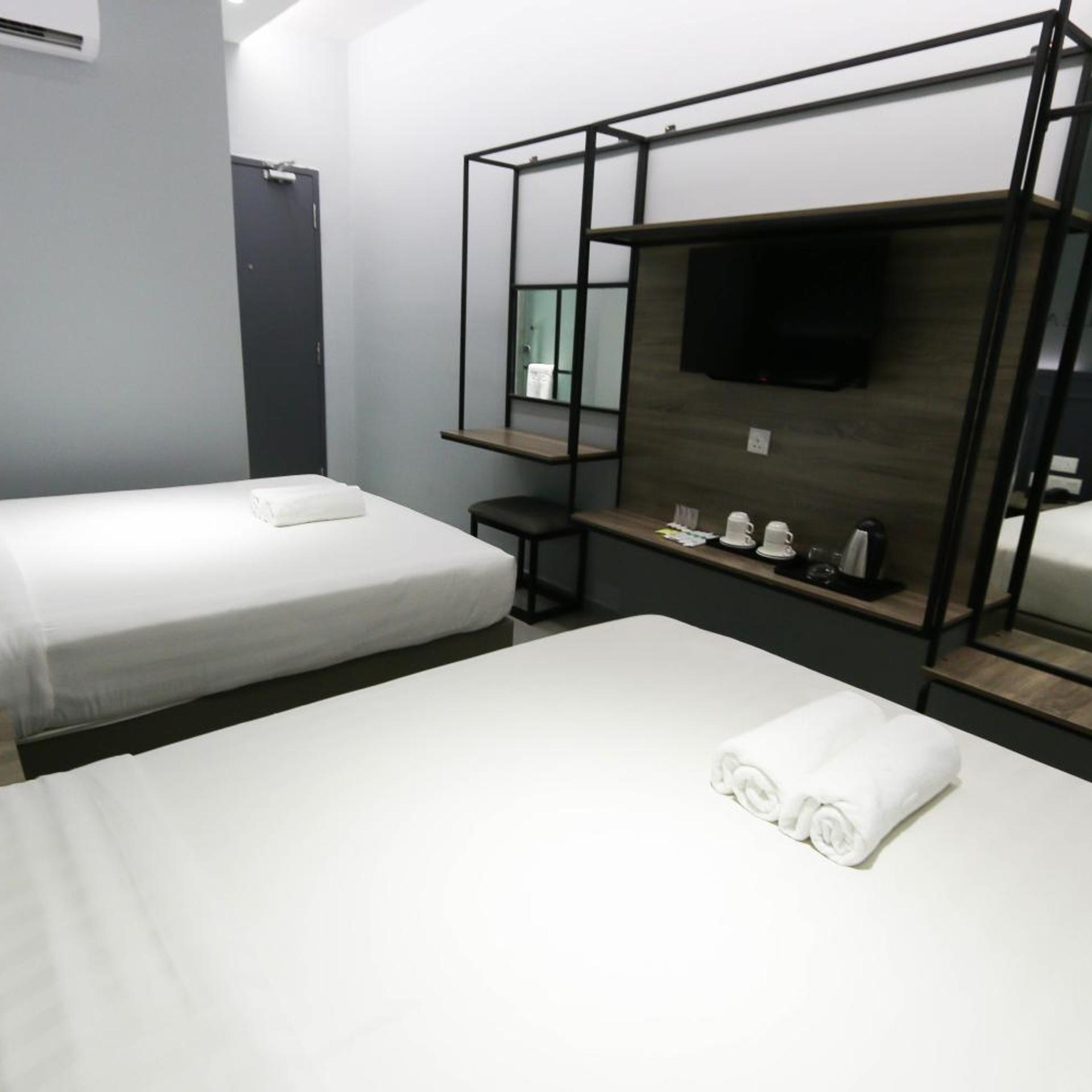Deluxe, Family, Hotel 99 Sri Petaling @ Bukit Jalil 2/8