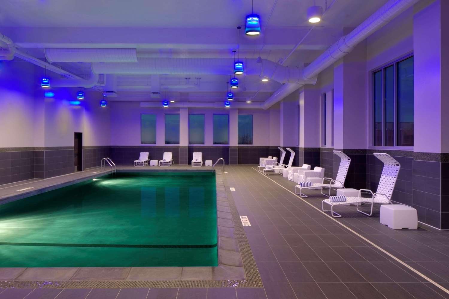 swimming pool spa