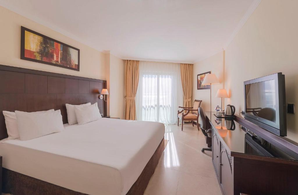 Room, Double Bed, Side Sea View