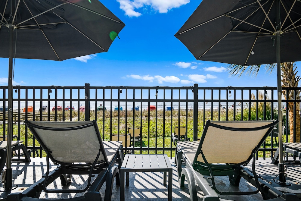 The Waves Hotel at Myrtle Beach 51/60