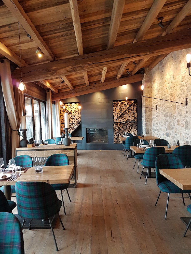 Domus Selecta Puig Franco 50/64