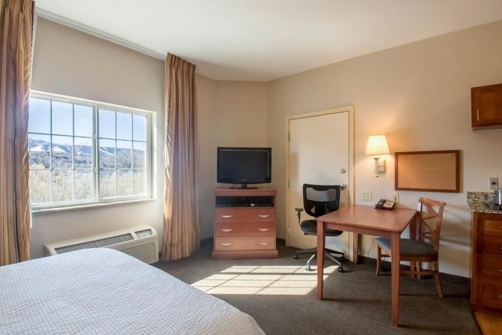 Western Slope Suites 56/59