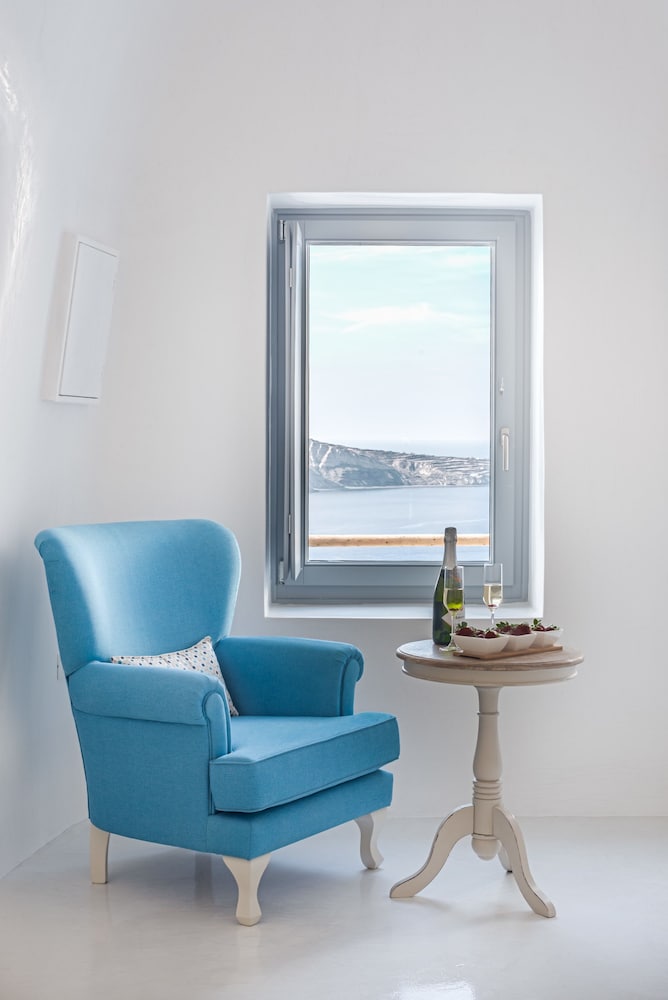Maregio Suites 38/50