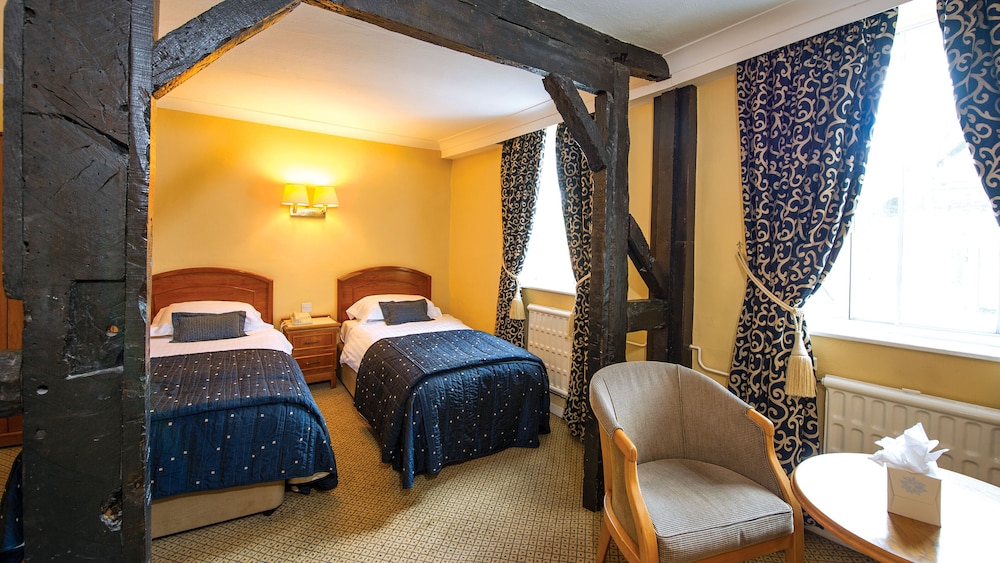 Prince Rupert Hotel 34/44
