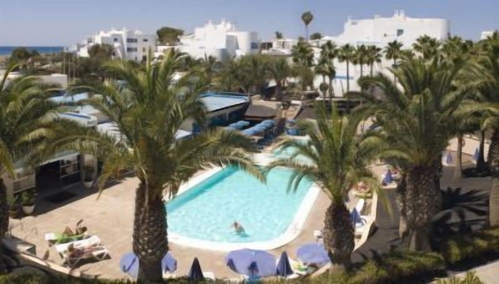 Aparthotel Costa Mar 14/23