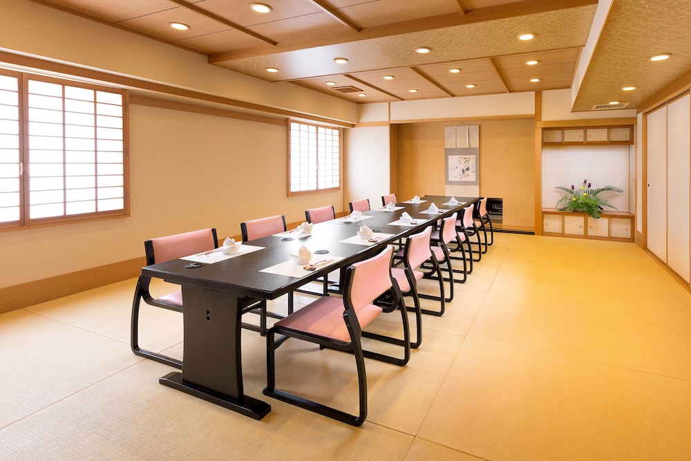 Hotel Kokusai 21 58/67