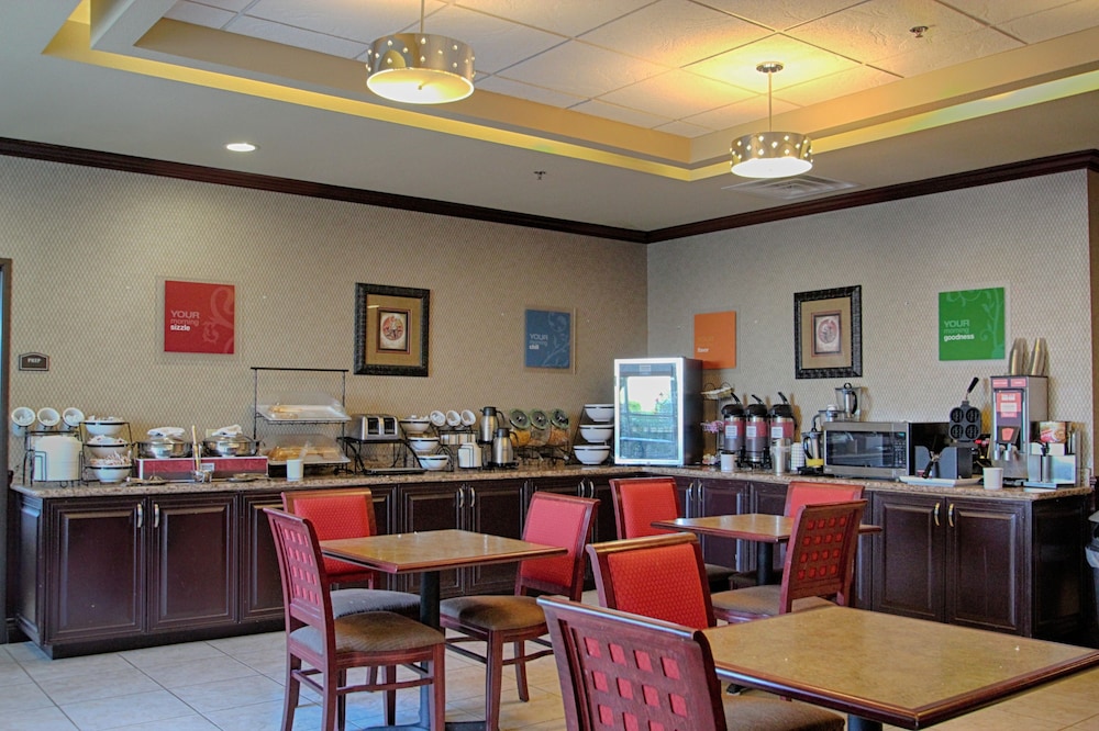 Comfort Inn Suites Near Lake Lewisville 31/43
