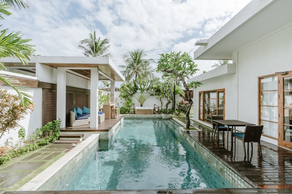 The Samaya Seminyak 77/82