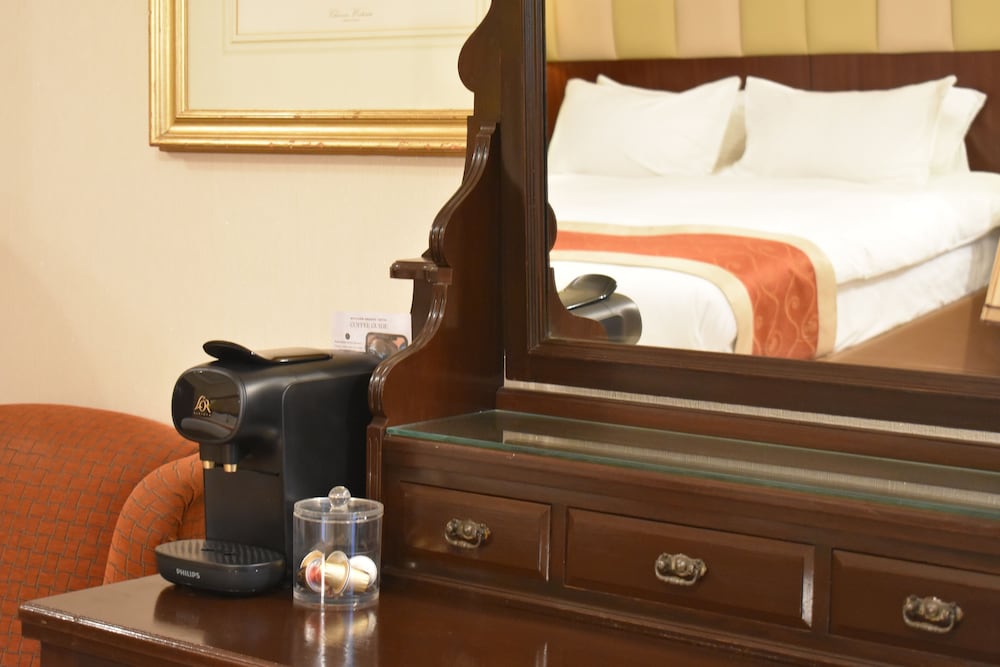 Botleigh Grange Hotel 24/34
