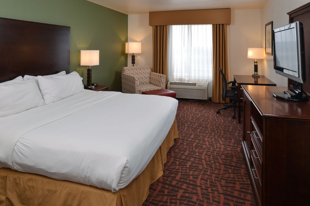 Holiday Inn Express Hotel & Suites Cherry Hills 10/46