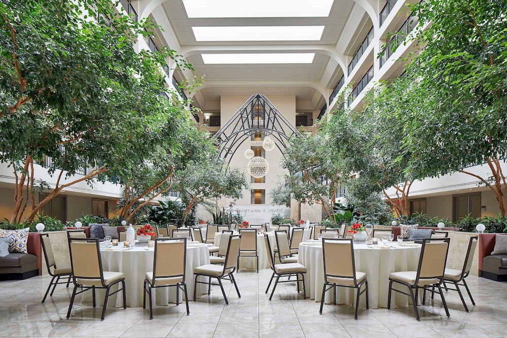 Renaissance Chicago Glenview Suites Hotel 48/72