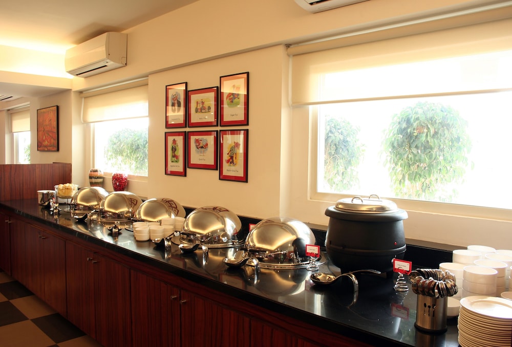 Red Fox Hotel Jaipur 41/55