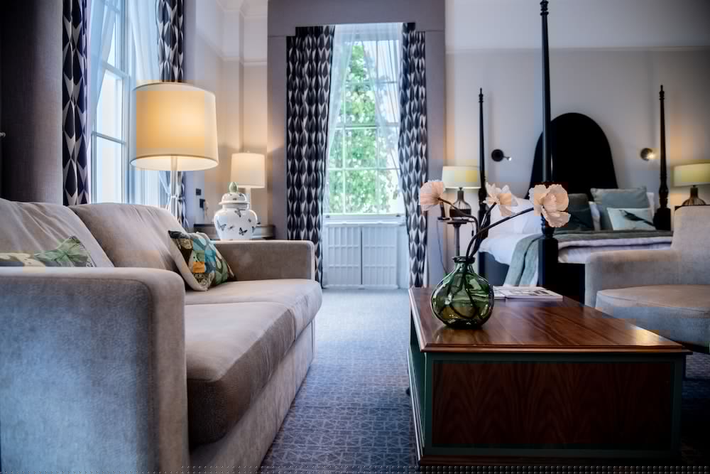 Queens Hotel Cheltenham 33/53