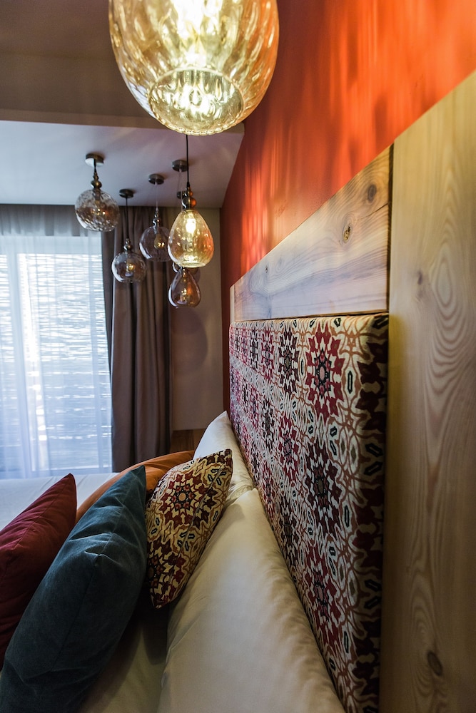 MURELLA LIVING 36/46